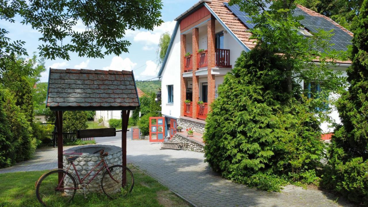 Guest House Magyar Route 66 Сильвашварад Экстерьер фото