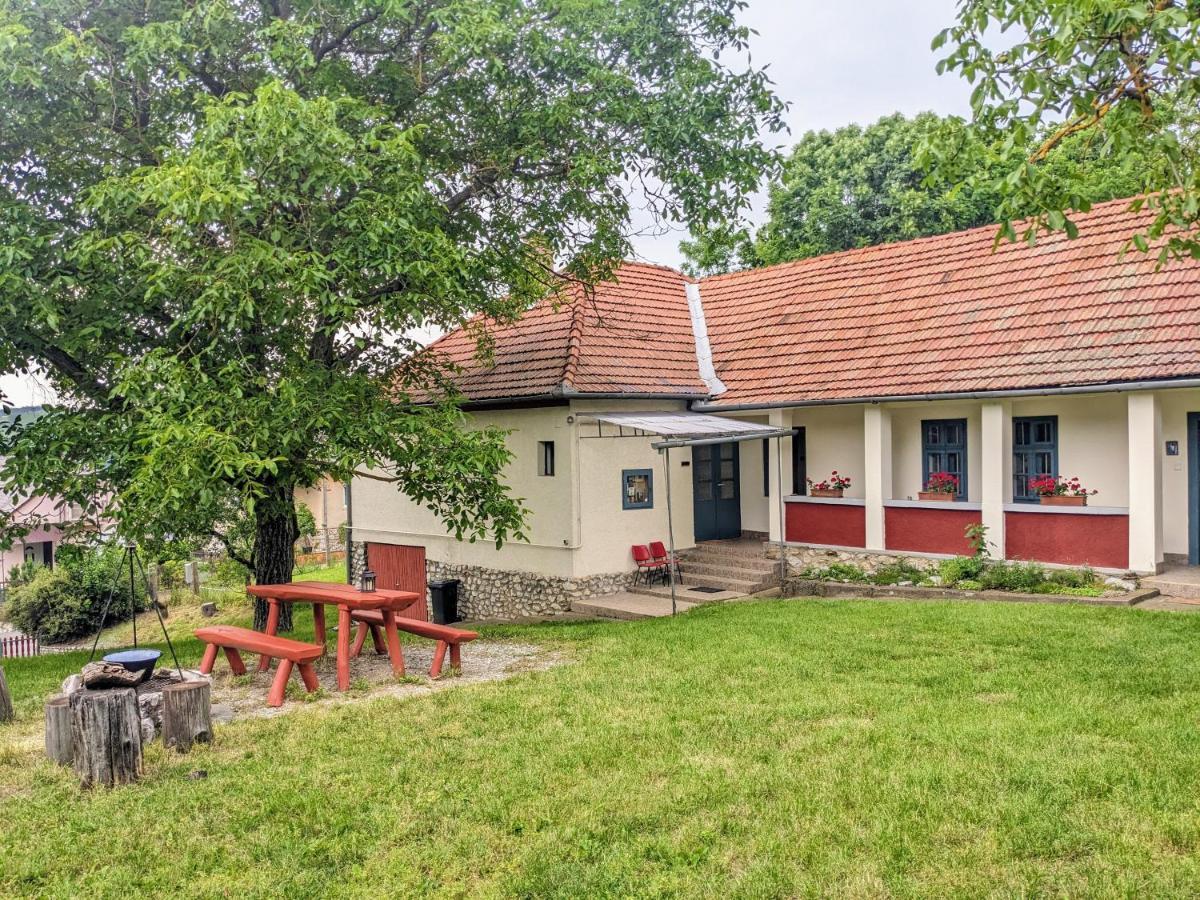 Guest House Magyar Route 66 Сильвашварад Номер фото